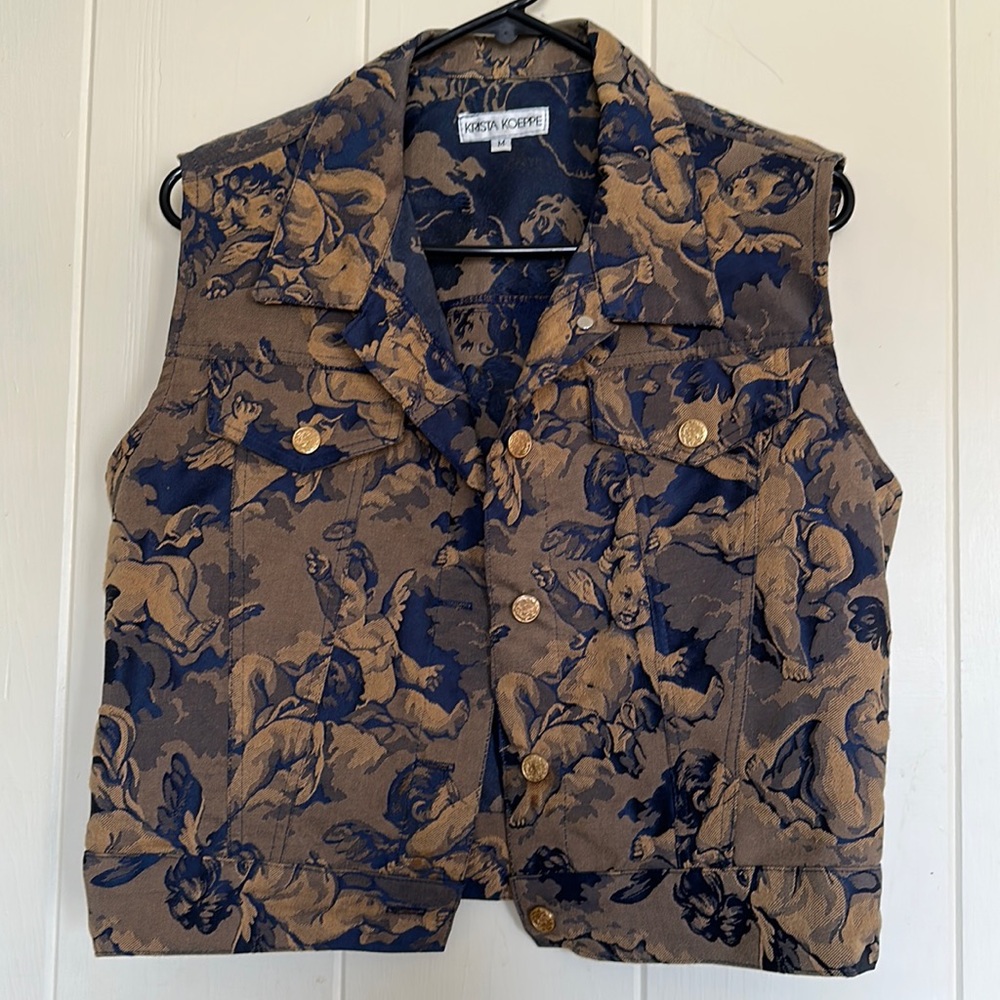 Krista Koeppe vest